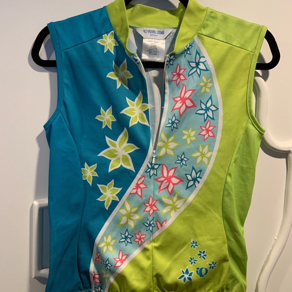 Ladies Pear Izumi bicycle jersey